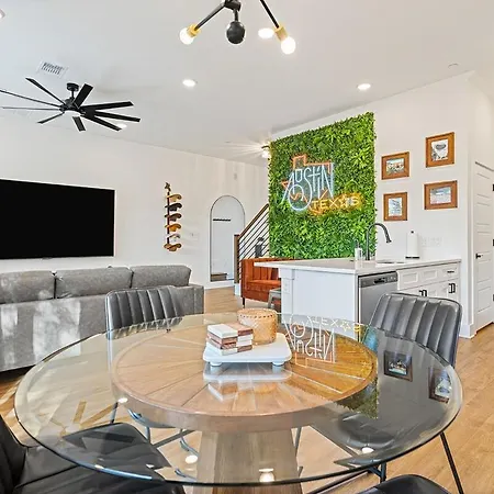 Perfect Austin Townhome,12 Min To Downtown